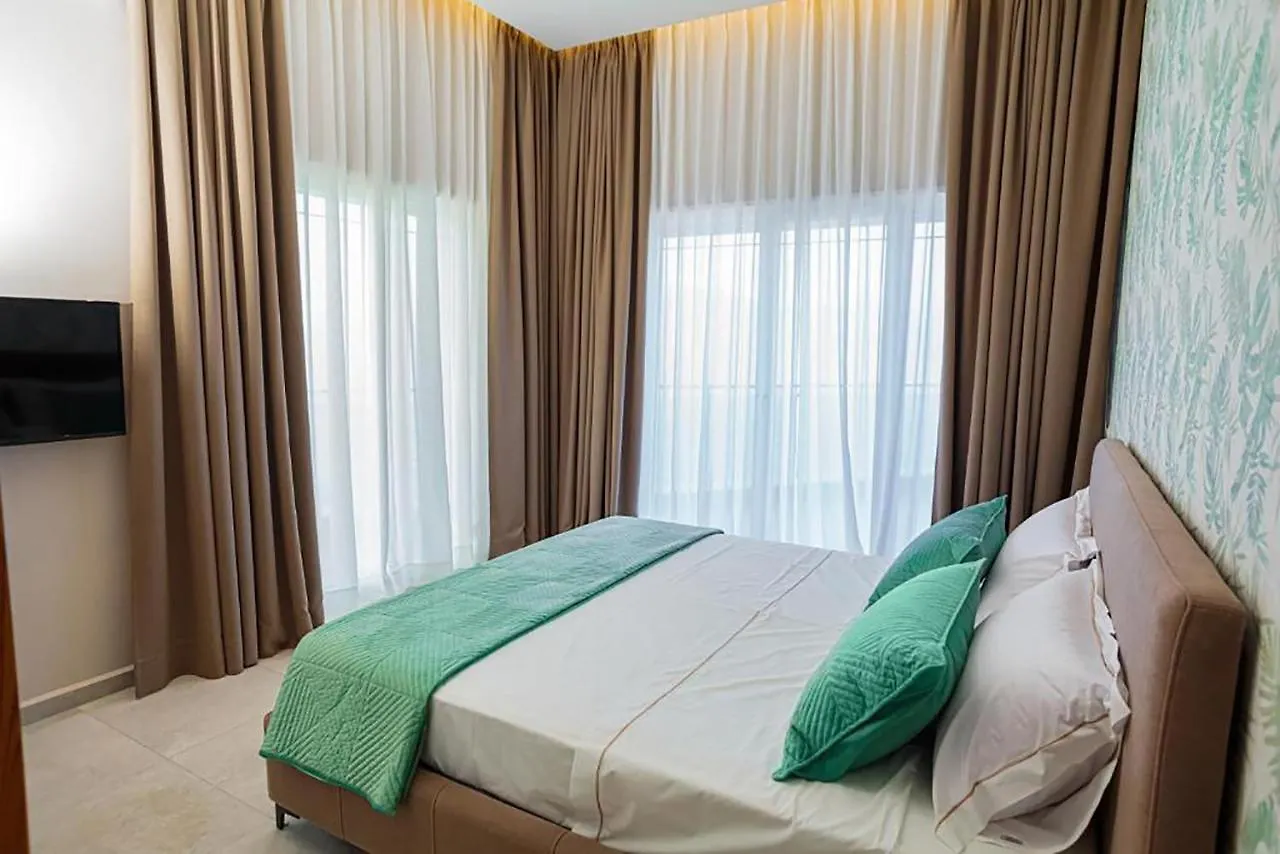 Toto Hotel & Apartments Vlore