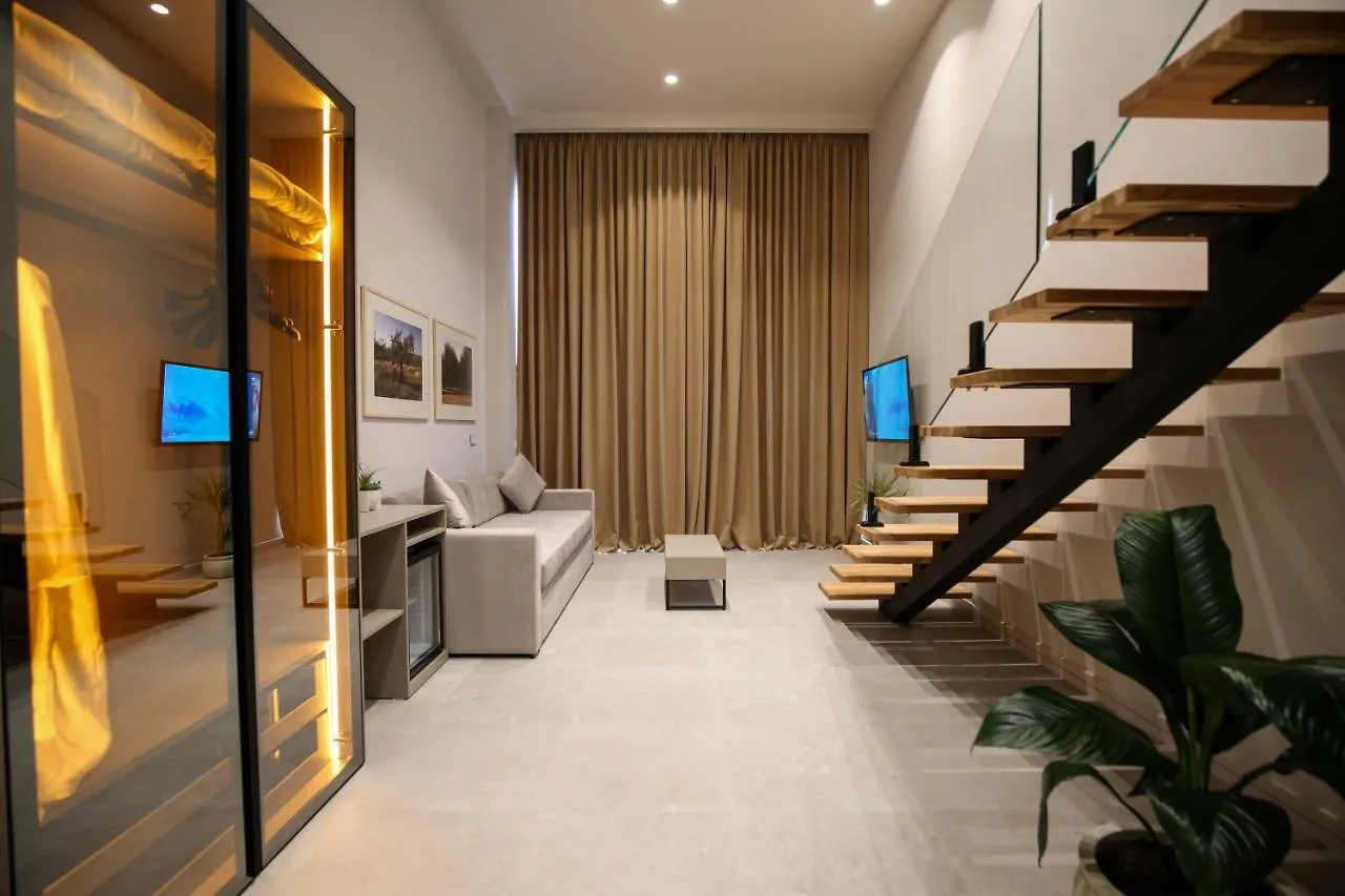 Toto Hotel & Apartments Vlore