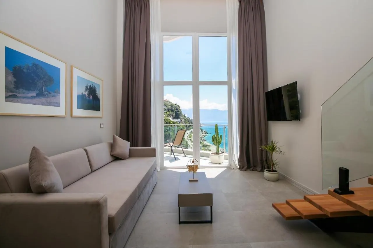 Toto Hotel & Apartments Vlore  Radhime