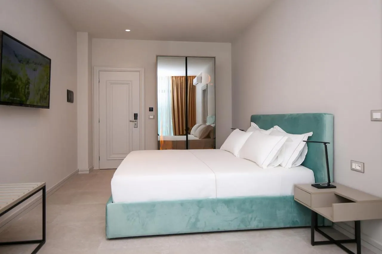 Toto Hotel & Apartments Vlore