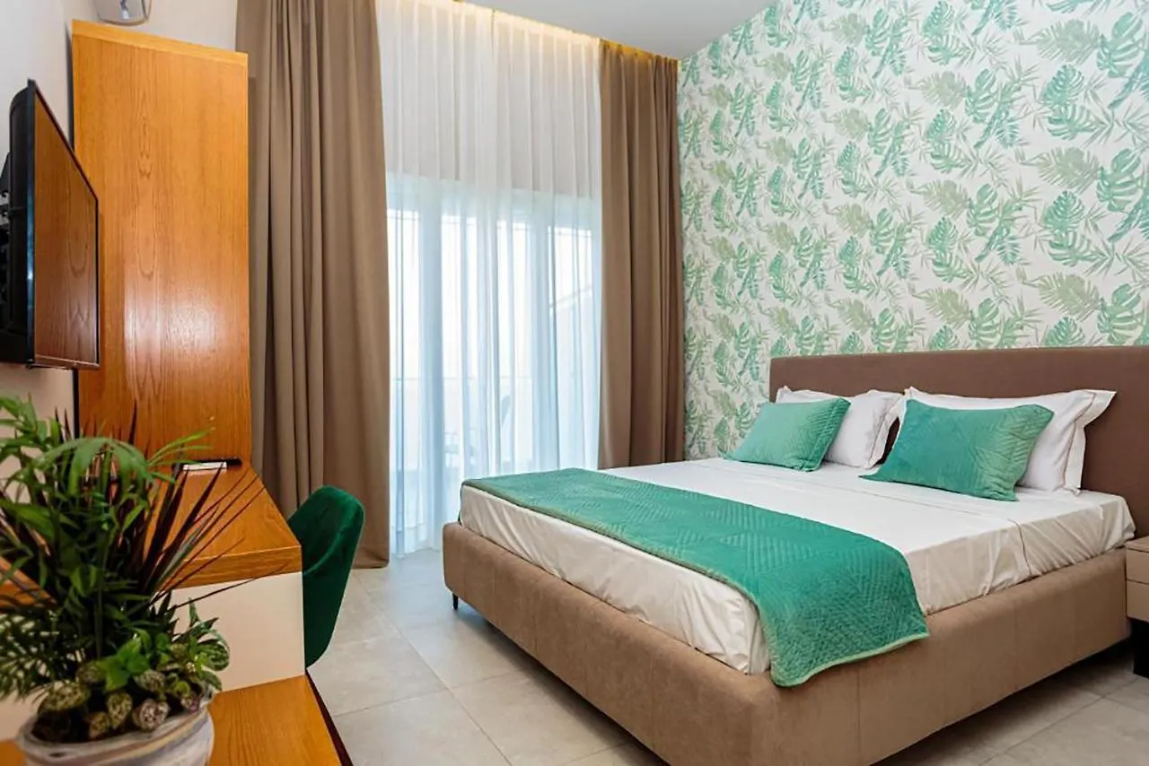 Toto Hotel & Apartments Vlorë Albania