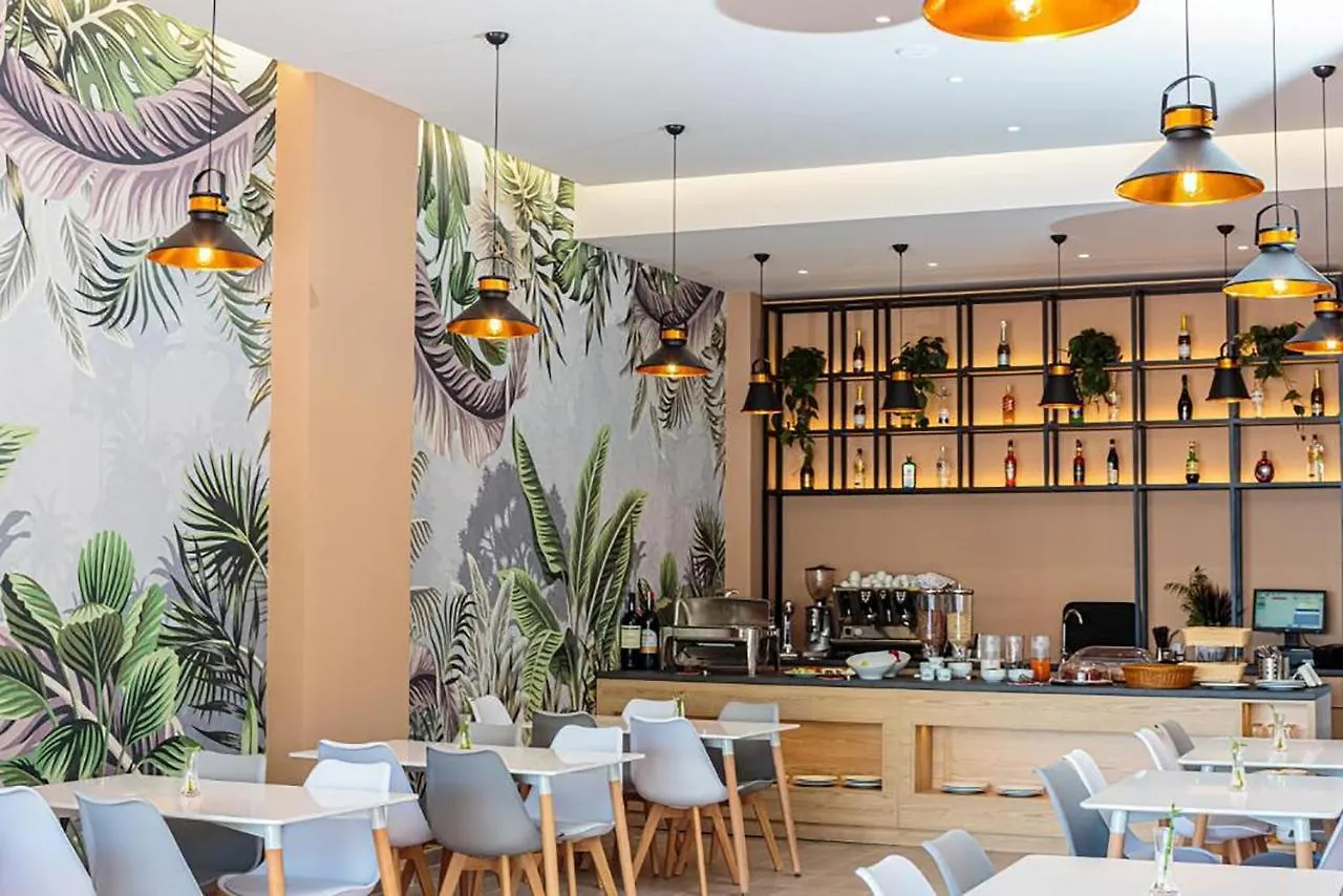 Toto Hotel & Apartments Radhime