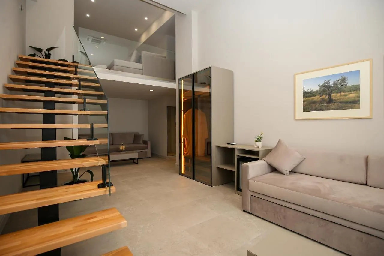 Toto Hotel & Apartments Vlore