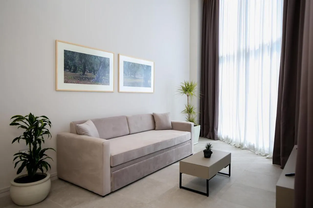 Toto Hotel & Apartments Vlore