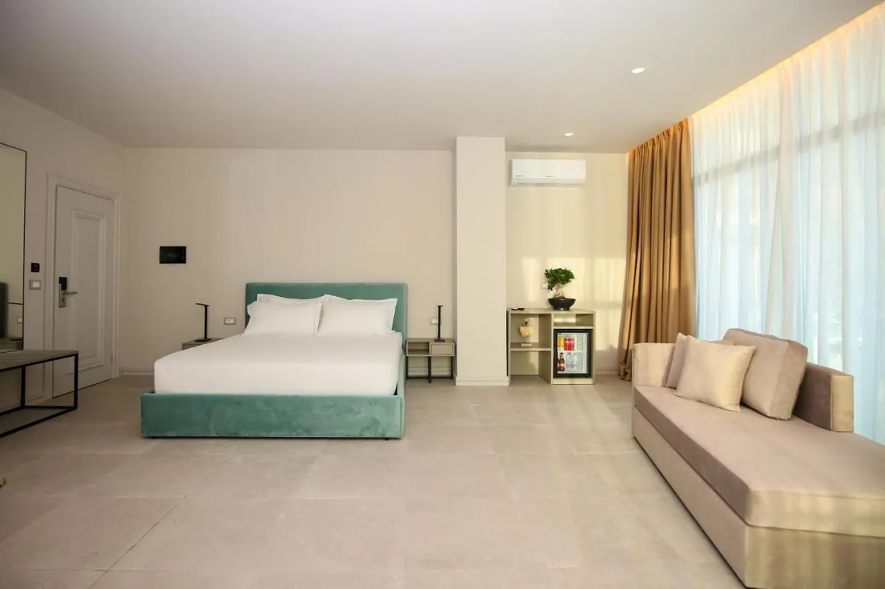 Toto Hotel & Apartments Vlore